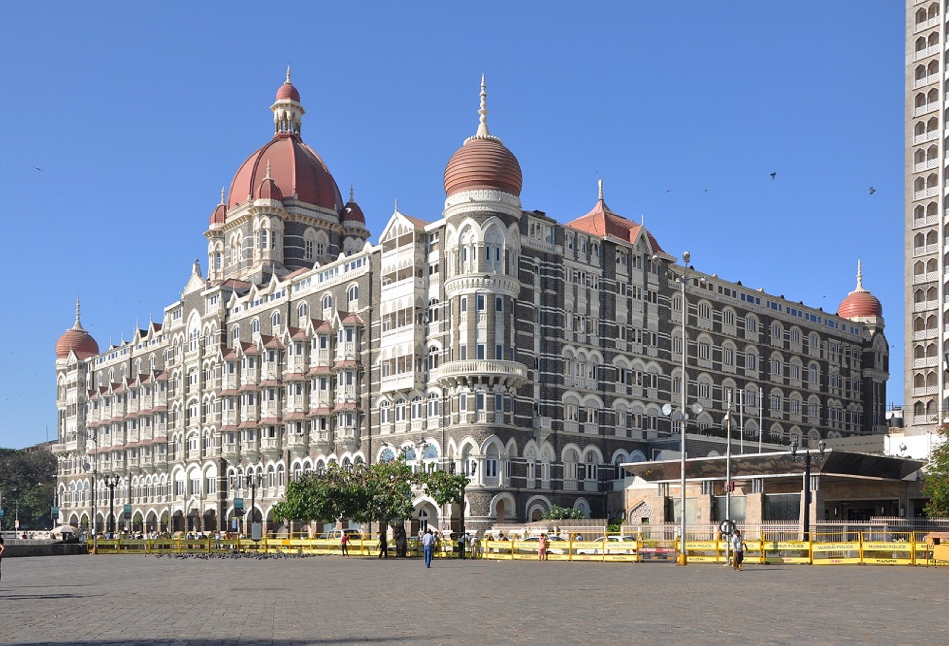 India's Premium Hotel Industry: Essential Factors to Consider - Armefin